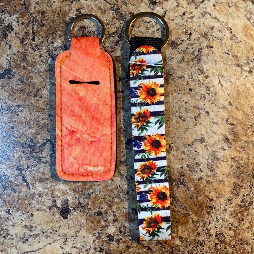 Two piece keychain set